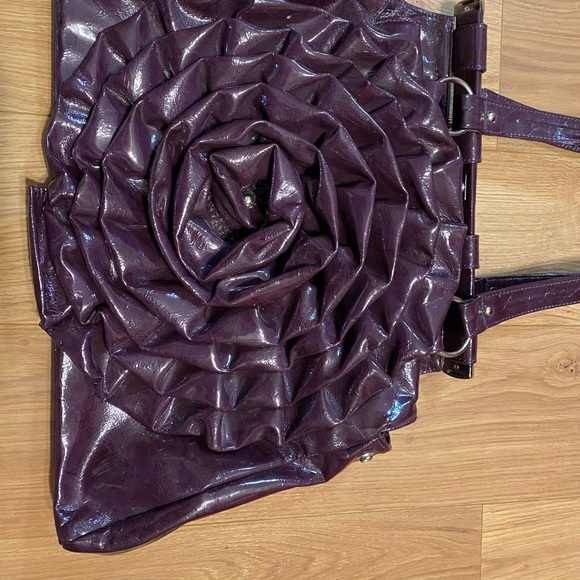 Handbag - Picture 2 of 2